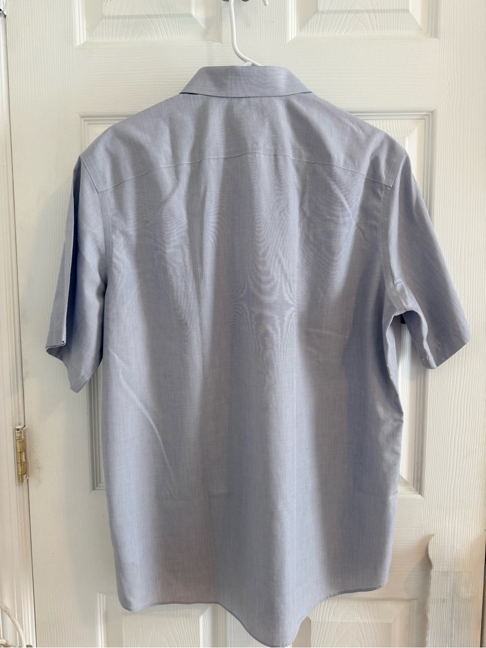 UNTUCKit Men's Short-Sleeve Button-Down Shirt - Light Gray - Picture 4 of 5